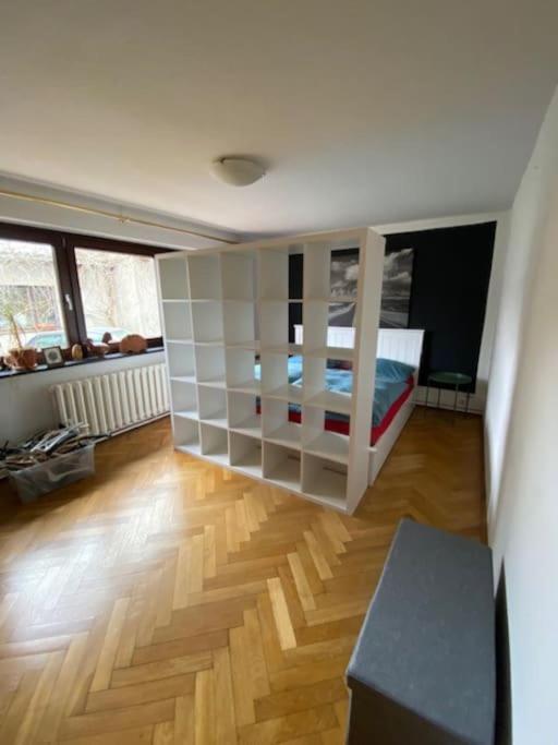 Geraeumiges 120M² Haus Mit Garten + Stellplatz 슈트랄준트 외부 사진